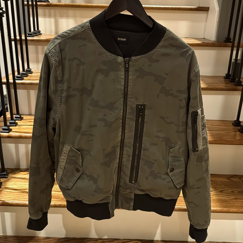 Bomber jacket
